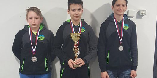 3cf7c2_471fd48a7bec446f8b078e6848af8681_mv2