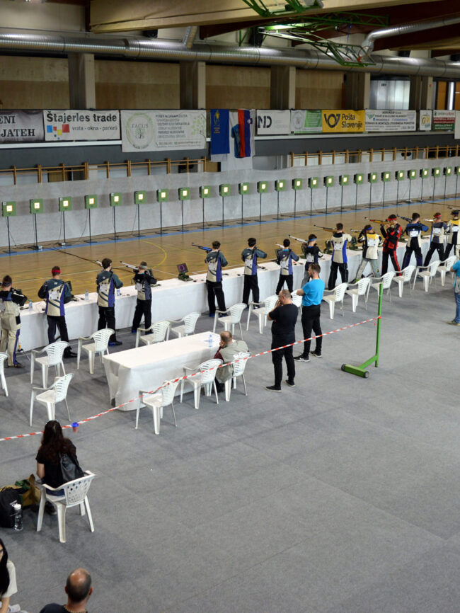 Pogled na strelsko linijo – 2 dni (600 strelcev)